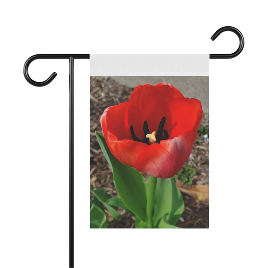 Crimson Bloom Garden Flag - Vibrant Spring Flower Yard Banner